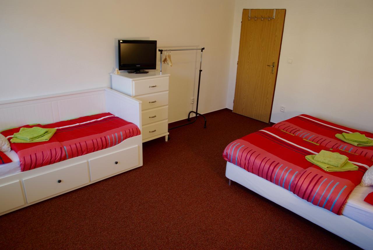Hostel Humpolec Buitenkant foto