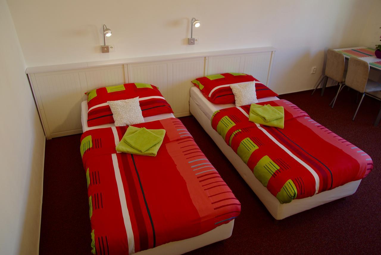 Hostel Humpolec Buitenkant foto