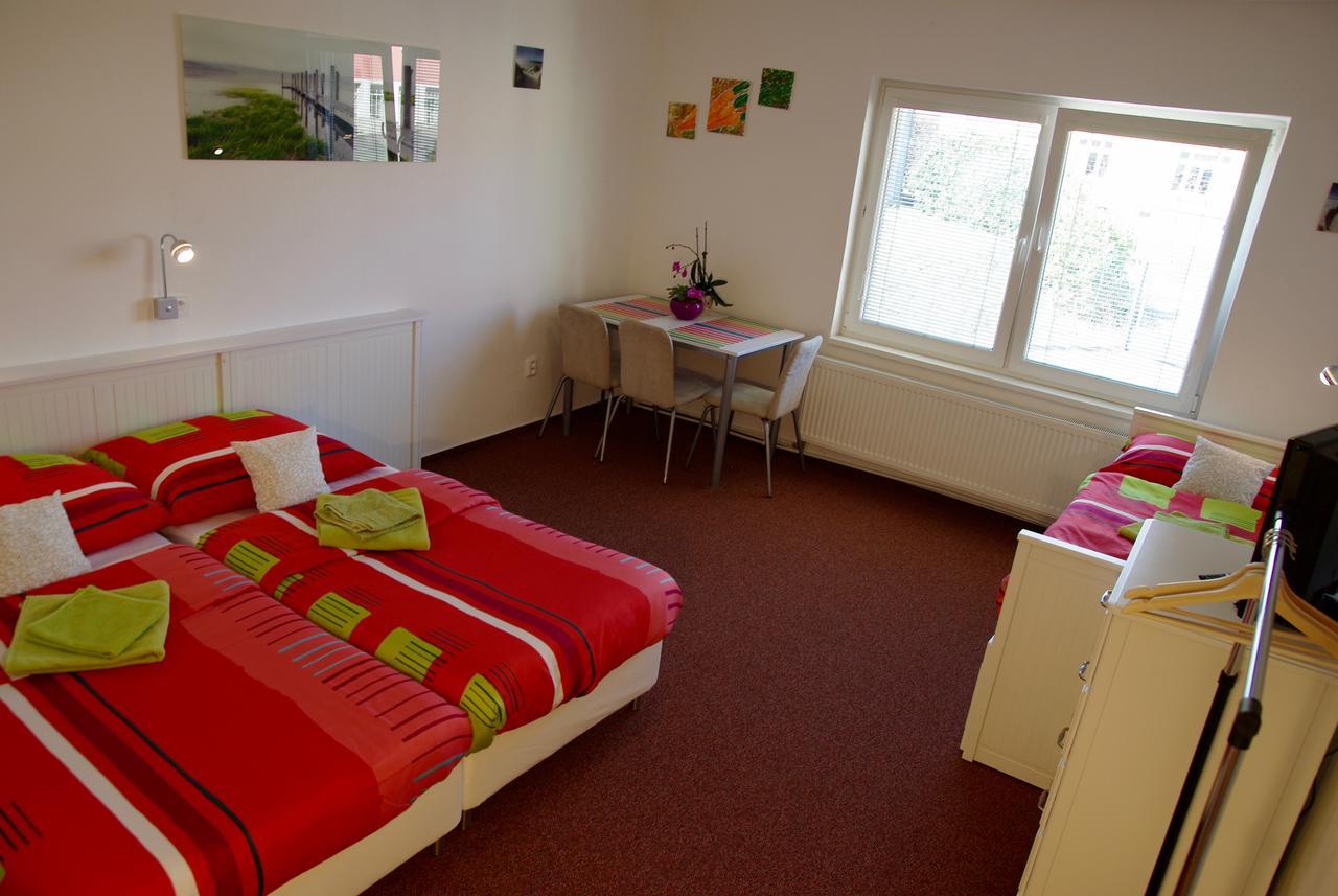 Hostel Humpolec Buitenkant foto